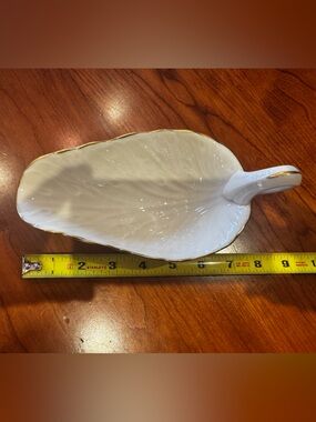 Lenox White Leaf-Shaped Sauce/Gravy Bowl with Gold Trim